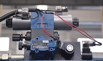 100t Cnc Metal Bending Machines, 3200 Mm Cnc Sheet Press Brake With E21 100т Цнц машине за савијање метала, 3200 мм Цнц прес кочнице са Е21