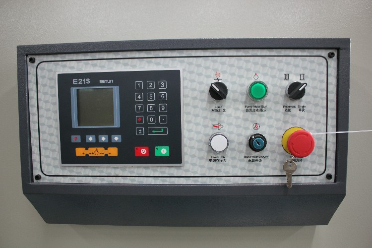 12mm 3200mm Hydraulic Guillotine Shearing Machine Cnc Steel Sheet Cutting Machine 12мм 3200мм хидраулична гиљотина машина за шишање Цнц машина за сечење челичног лима