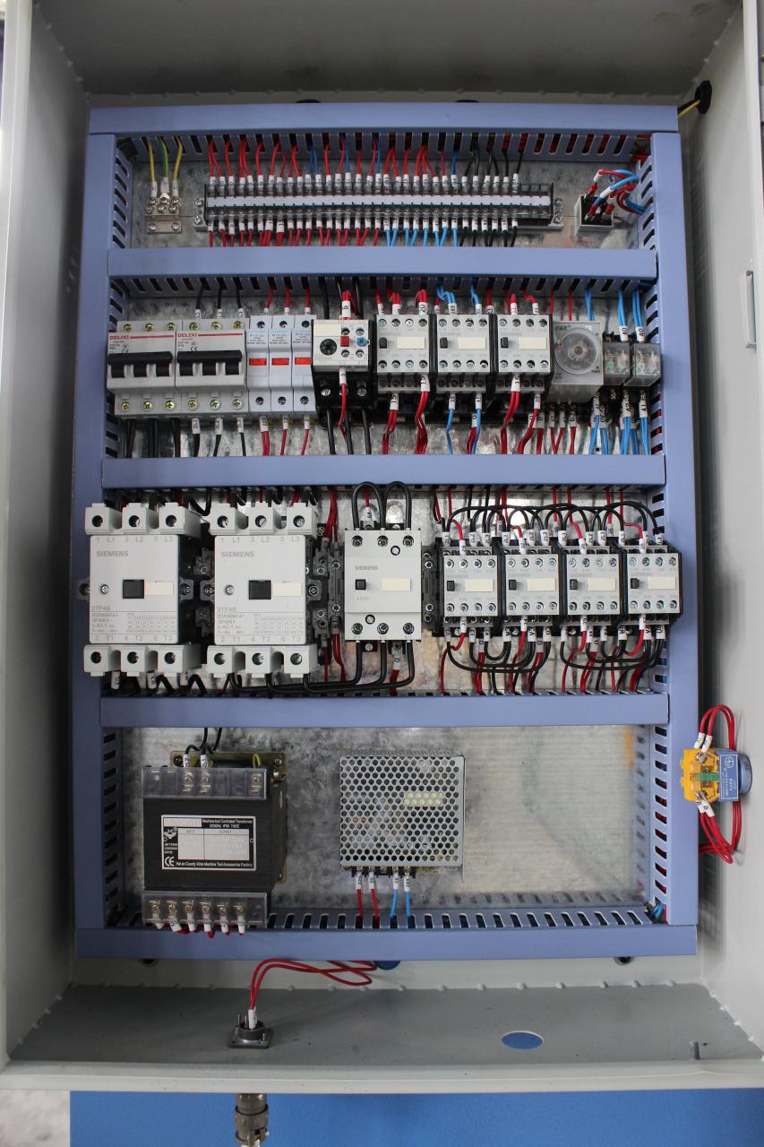 Машина за хидрауличну Нц закретну греду дужине 2,5 м