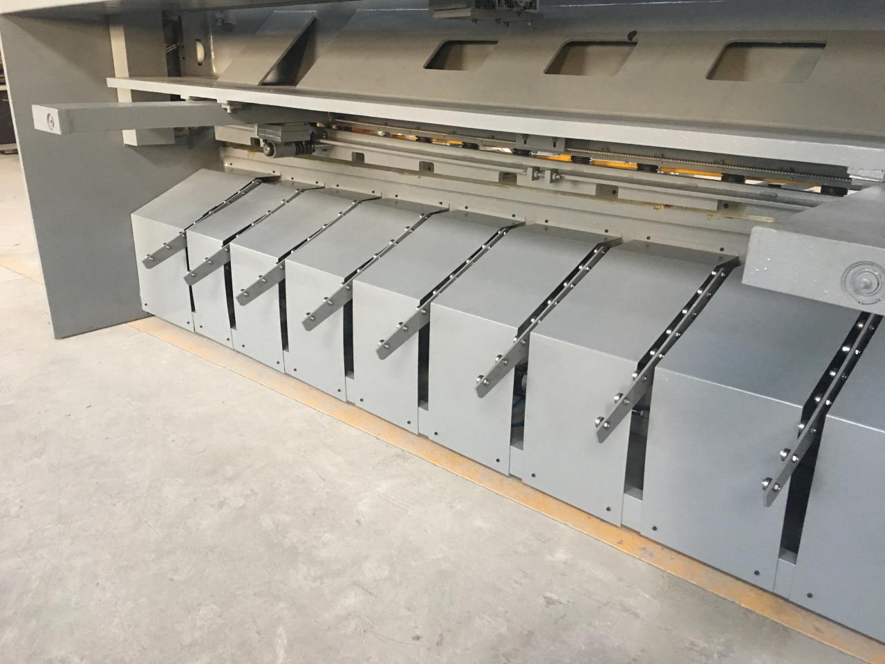 Машина за хидрауличну Нц закретну греду дужине 2,5 м