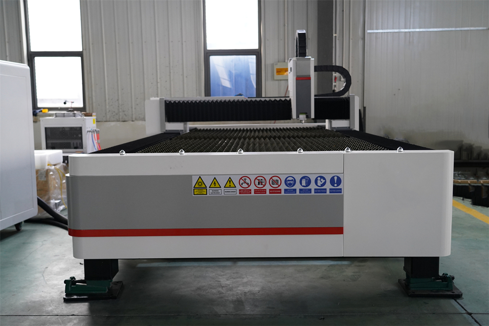 3015 4kw 1kw 2kw 3kw Stainless Steel Cnc Fiber Laser Cutting Machine 3015 4кв 1кв 2кв 3кв нерђајући челик Цнц машина за ласерско сечење влакана