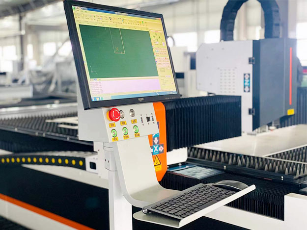 3015 Fiber Laser Cutting Machine For High-Speed Cutting Of 1-6mm Metal Materials 3015 Машина за ласерско сечење влакана за брзо сечење металних материјала од 1-6 мм