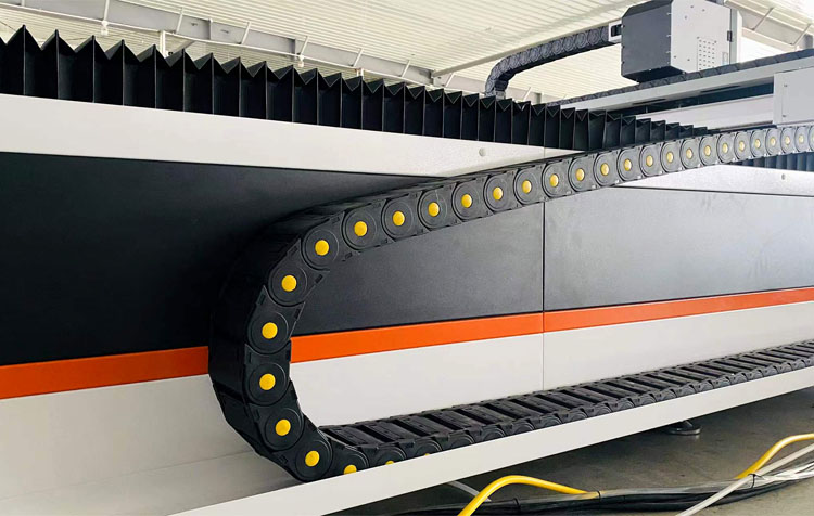 3015 Fiber Laser Cutting Machine For High-Speed Cutting Of 1-6mm Metal Materials 3015 Машина за ласерско сечење влакана за брзо сечење металних материјала од 1-6 мм