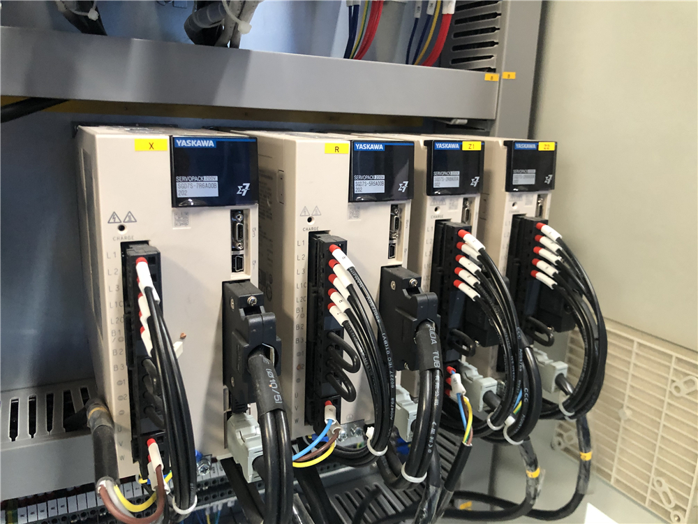 3+1 Axis Cnc Hydraulic Press Brake With Esa System 3+1 Акис Цнц Хидраулична прес кочница са Еса системом