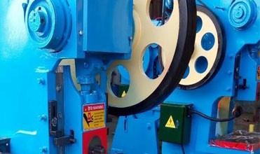 400 Ton Small Pneumatic Power Punch Press Mechanical Eccentric Punching Machine 400 тона мала пнеуматска машина за бушење са механичким ексцентричним пробијањем