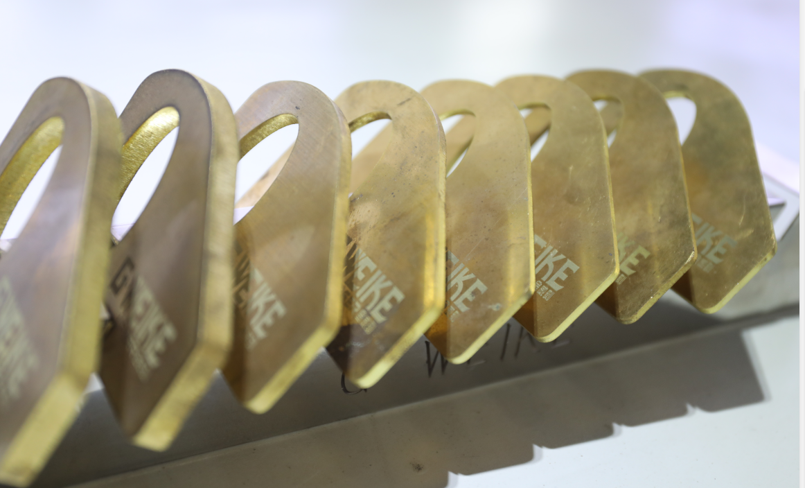 4кв машина за ласерско сечење влакана