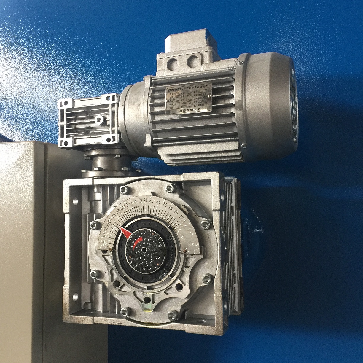 4mm Oem Qc11y-8x3200 Nc Hydraulic Guillotine Guillotine Shearing Machine 4мм Оем Кц11и-8к3200 Нц хидраулична гиљотина гиљотина машина за шишање