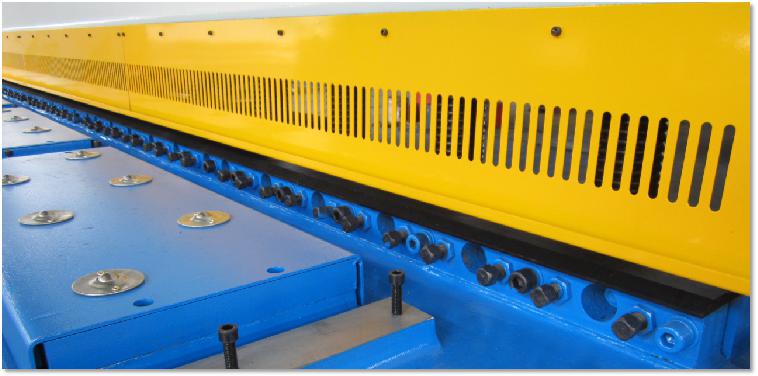 4mm Oem Qc11y-8x3200 Nc Hydraulic Guillotine Guillotine Shearing Machine 4мм Оем Кц11и-8к3200 Нц хидраулична гиљотина гиљотина машина за шишање