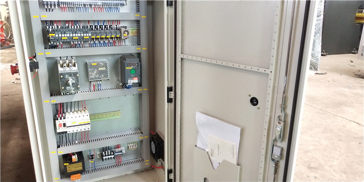 6mm*3200 Hydraulic Steel Plate Cutting Machinery Steel Plate Shearing Machine 6мм * 3200 Хидраулична машина за сечење челичних плоча Машина за сечење челичних плоча