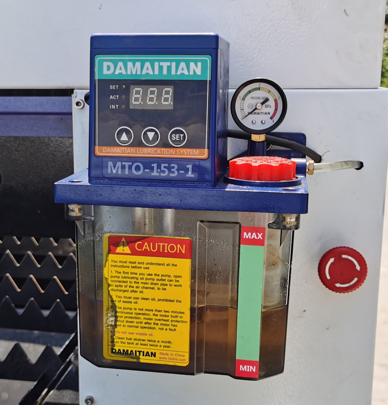 8mm 10mm Carbon Steel Laser Cutter 1530 4020 Cnc Fiber Laser Cutting Machine 8мм 10мм ласерски резач од угљеничног челика 1530 4020 Цнц машина за ласерско резање влакана