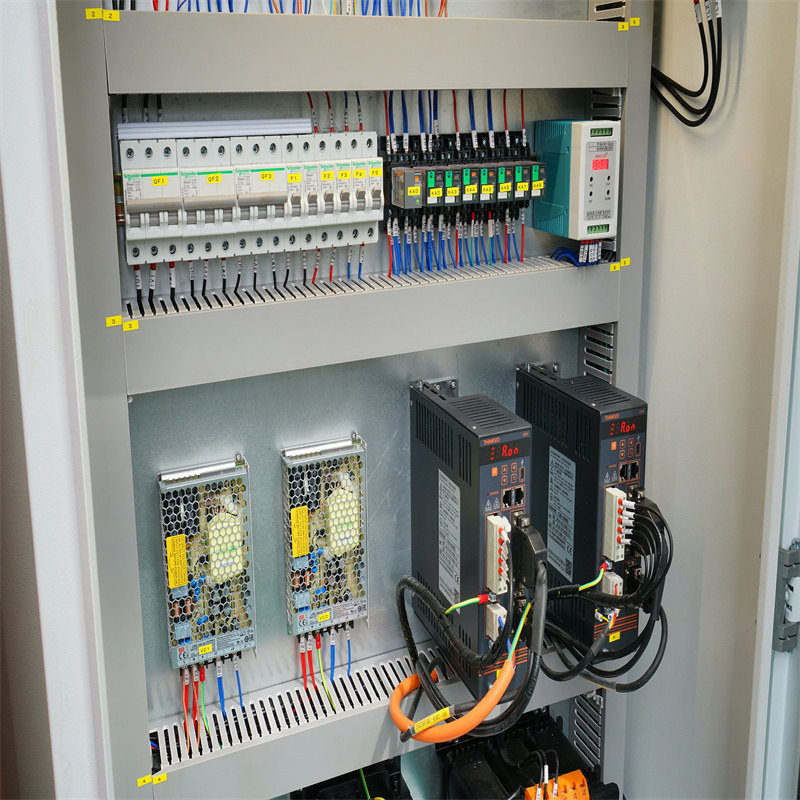 Висококвалитетна машина за савијање Пресс Браке Хидраулична Цнц машина за преклапање