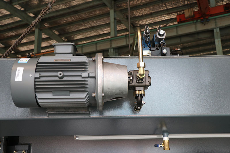 Метална преса кочница Вц-63т3200 машина за савијање металних лимова Цнц хидраулична кочница за пресовање