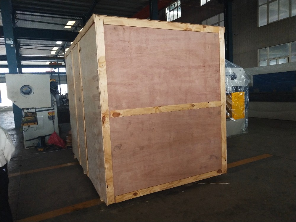 China Metal Hydraulic Press Brake Machine With Reasonable Price Кина метална хидраулична машина за кочнице са разумном ценом