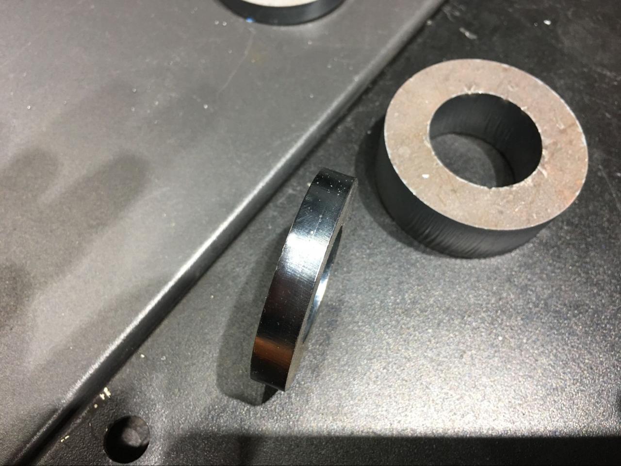 Цнц машина за ласерско сечење метала са влакнима 2000в Машина за ласерско сечење влакана