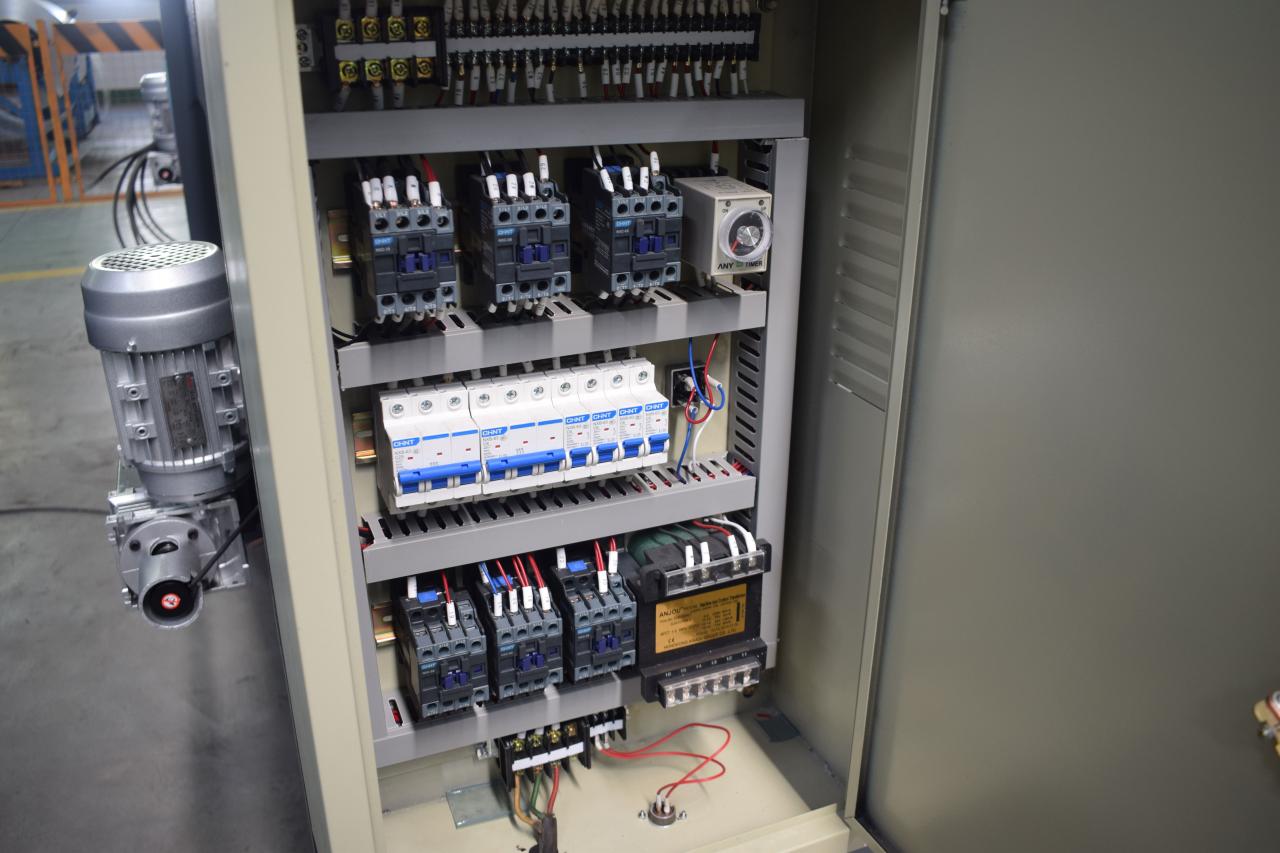 Цнц машина за шишање лимова за хидрауличну машину за шишање челичне плоче