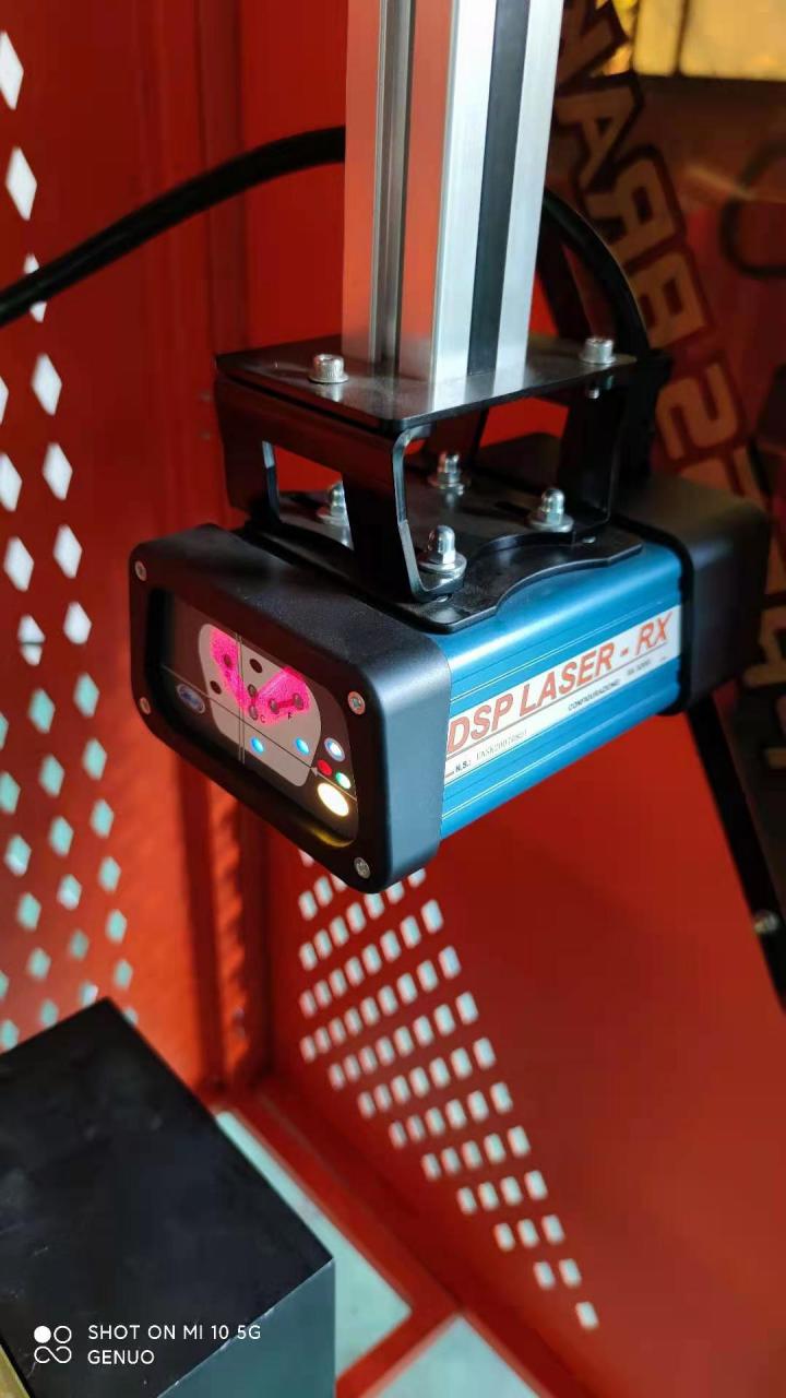 Da-66t Controller Cnc Hydraulic Press Brake Price With 3d Touch Screen System Да-66т Цонтроллер Цнц Хидраулична преса кочница Цена са 3д екраном осетљивим на додир