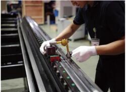 Fiber Laser Cutting Machine Masterline 8kw,4000x2000mm,With Ipg Laser Source Машина за ласерско сечење влакана Мастерлине 8кв, 4000к2000мм, са Ипг ласерским извором