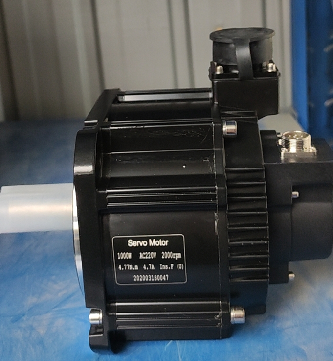 High Precision Fiber Laser Cutting Metal Stainless Steel Carbon 2000w Високопрецизно ласерско резање метала од нерђајућег челика од угљеника 2000в