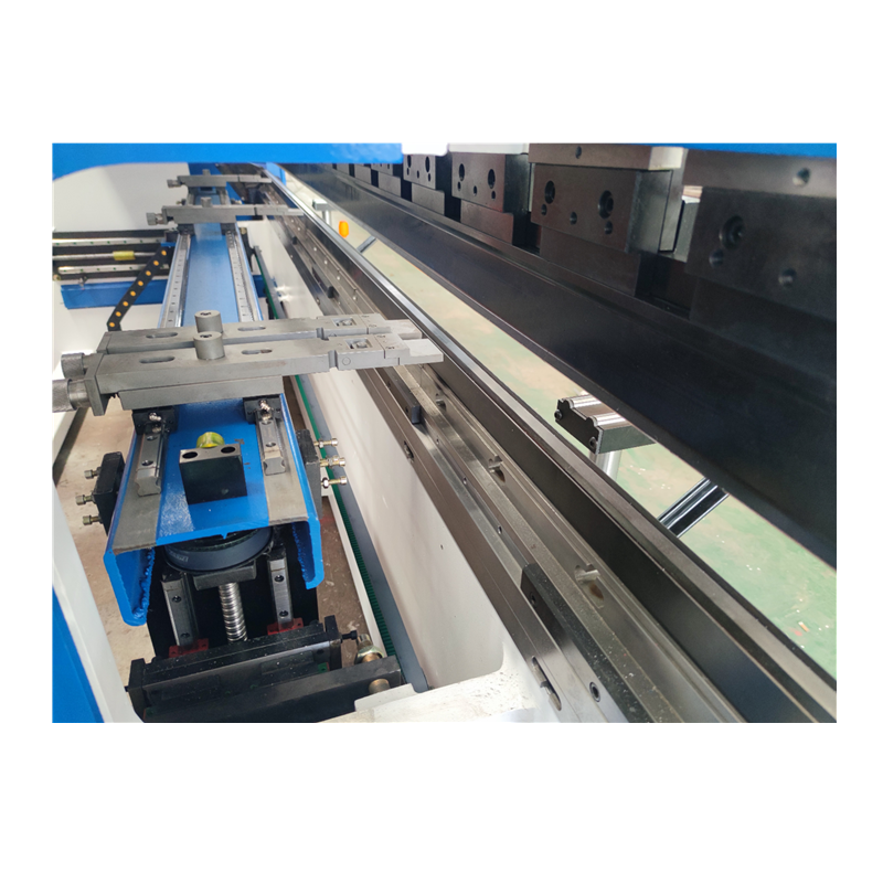 Hydraulic Press Brake Of 130t/3200mm 4+1 Axis Delem Da53t Cnc Press Brake Хидраулична прес кочница 130т/3200мм 4+1 ос Делем Да53т Цнц прес кочница