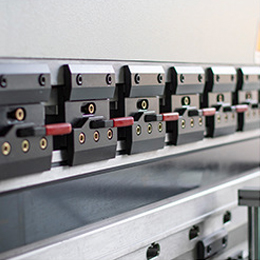 Metal Plate Press Brake Machine / CNC Hydraulic Press Brake Machine Машина за кочнице за металне плоче / ЦНЦ хидраулична машина за кочнице