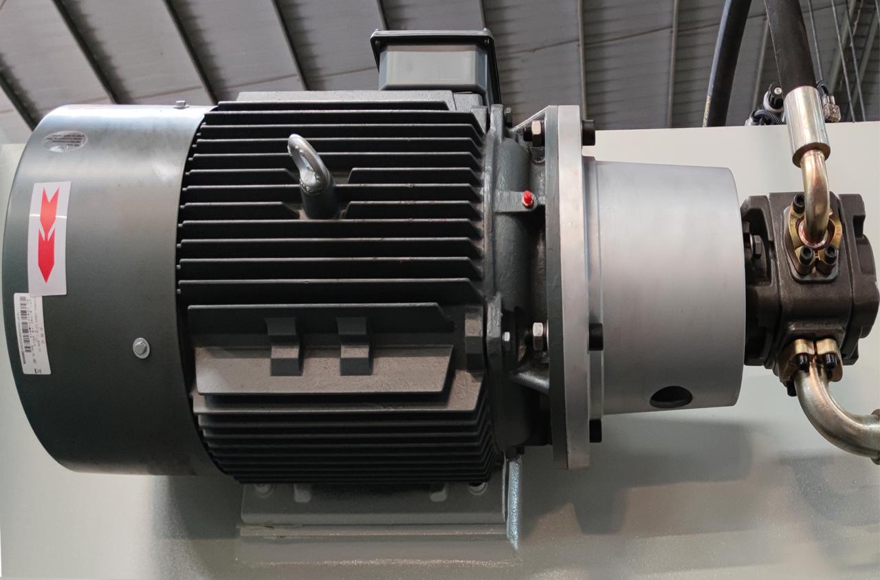 Кц11к хидраулична машина за маказе и машина за гиљотину за сечење лима