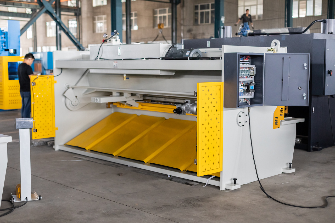 Кц11и 8к3200 машина за хидрауличну машину за сечење челичних плоча