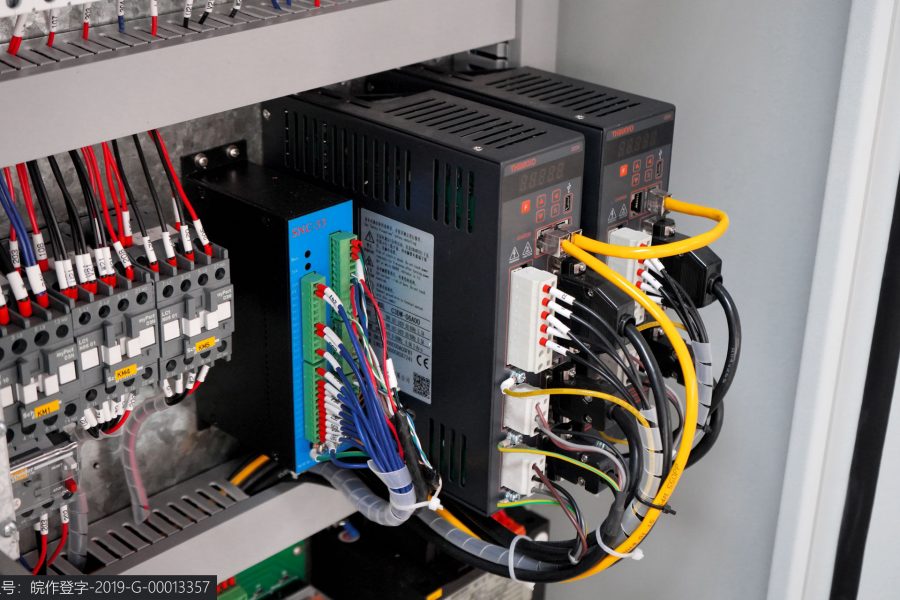 Wc67 Hydraulic Press Brake / CNC Press Bending Machine / Plate Bending Machine China Вц67 Хидраулична прес кочница / ЦНЦ машина за савијање машина / Машина за савијање плоча Кина