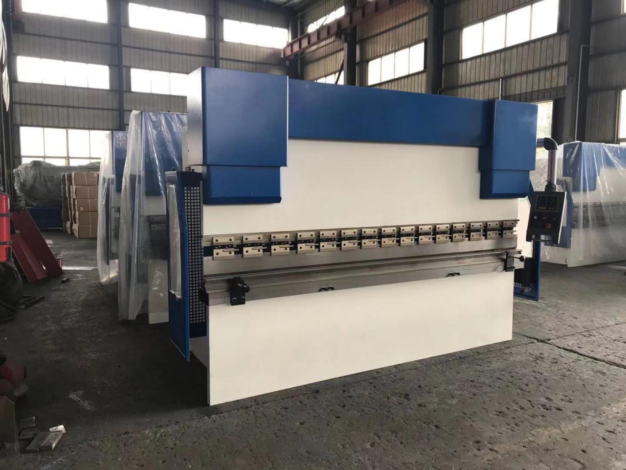 Wc67y-65/2500 Oem Hydraulic Press Brake Machine Steel Bending Machine Вц67и-65/2500 Оем Хидраулична преса машина за кочнице Машина за савијање челика