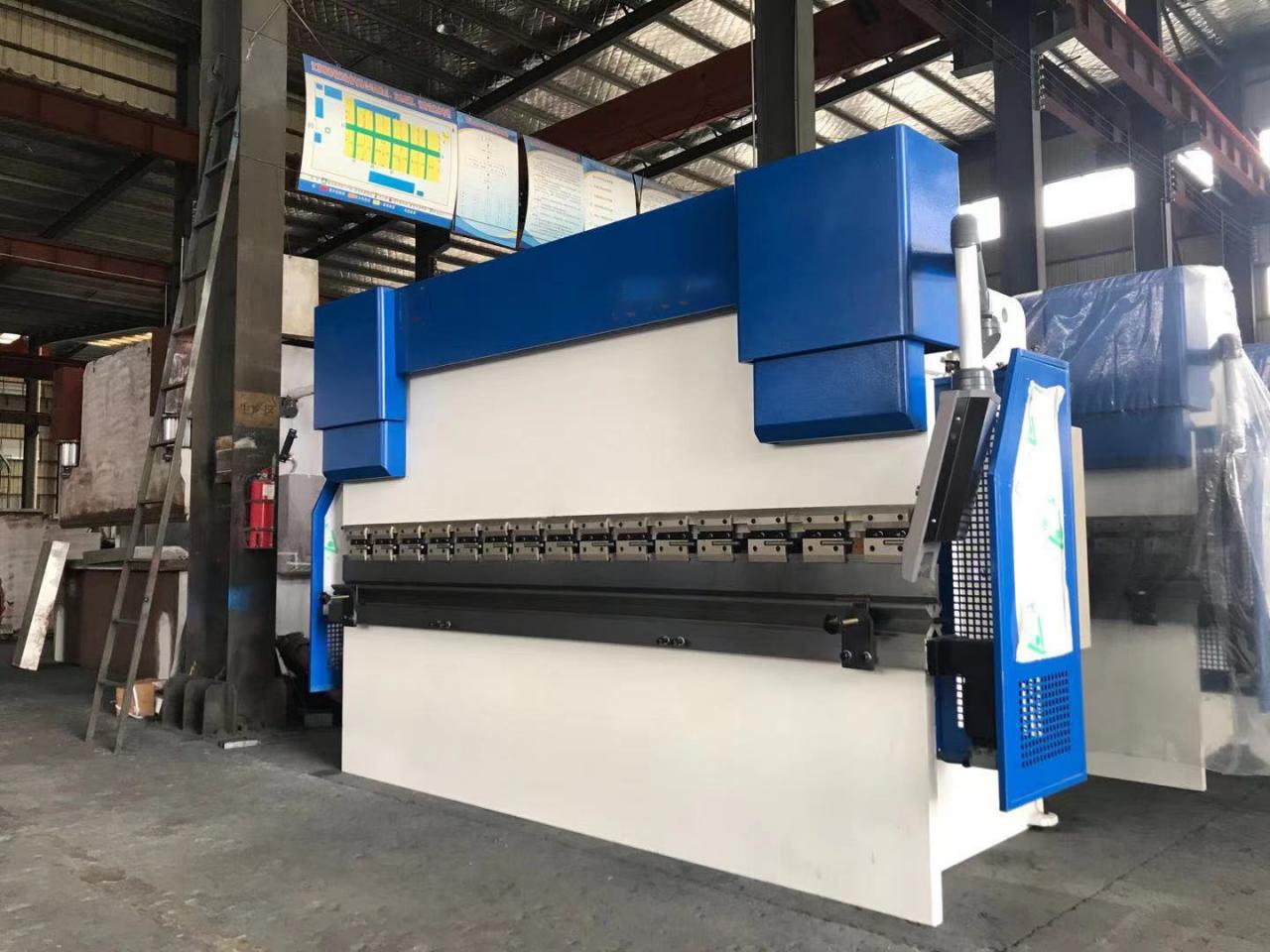 Wc67y-65/2500 Oem Hydraulic Press Brake Machine Steel Bending Machine Вц67и-65/2500 Оем Хидраулична преса машина за кочнице Машина за савијање челика