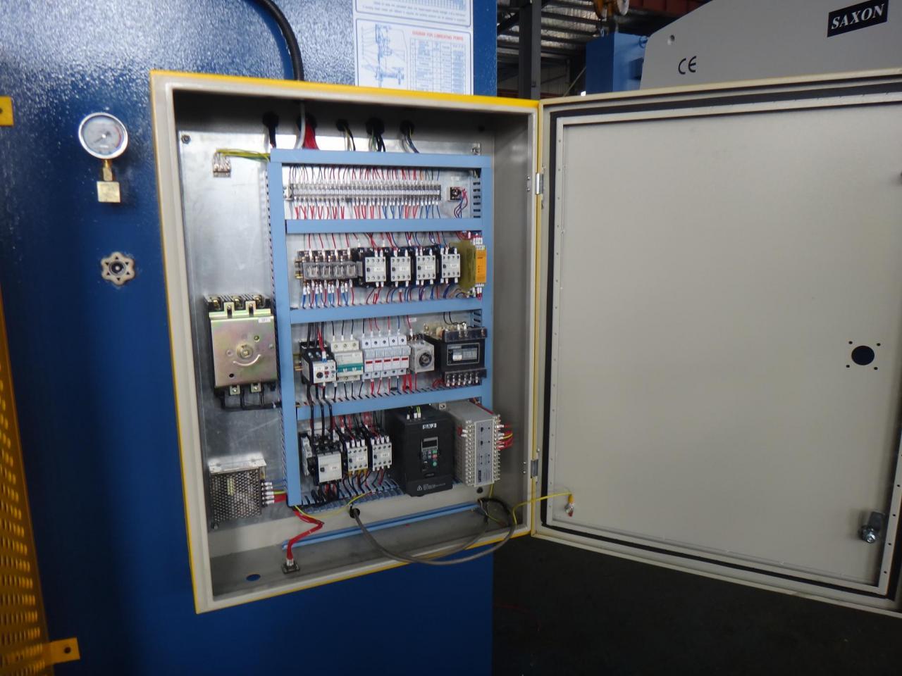 Wc67y-65/2500 Oem Hydraulic Press Brake Machine Steel Bending Machine Вц67и-65/2500 Оем Хидраулична преса машина за кочнице Машина за савијање челика